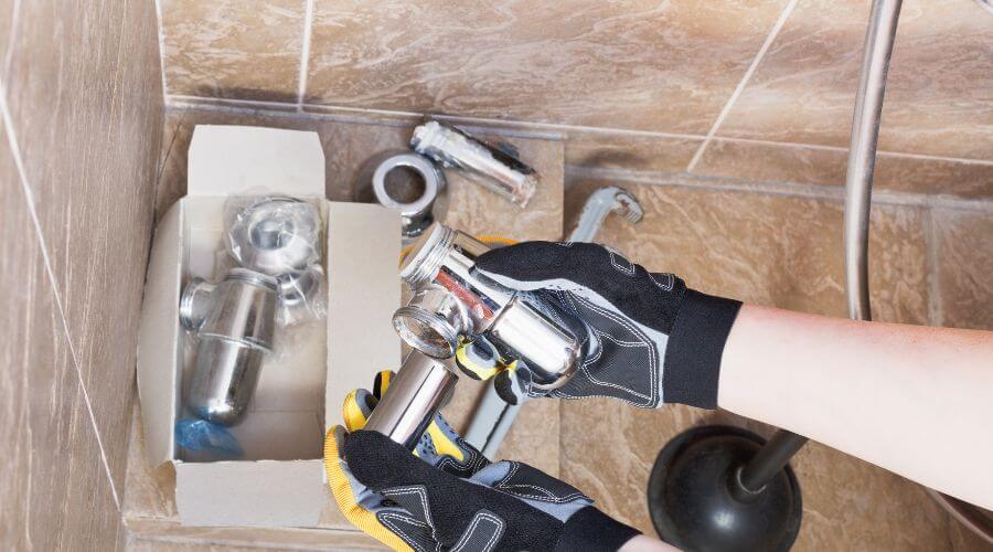 Professional gutter cleaning in Loa, UT